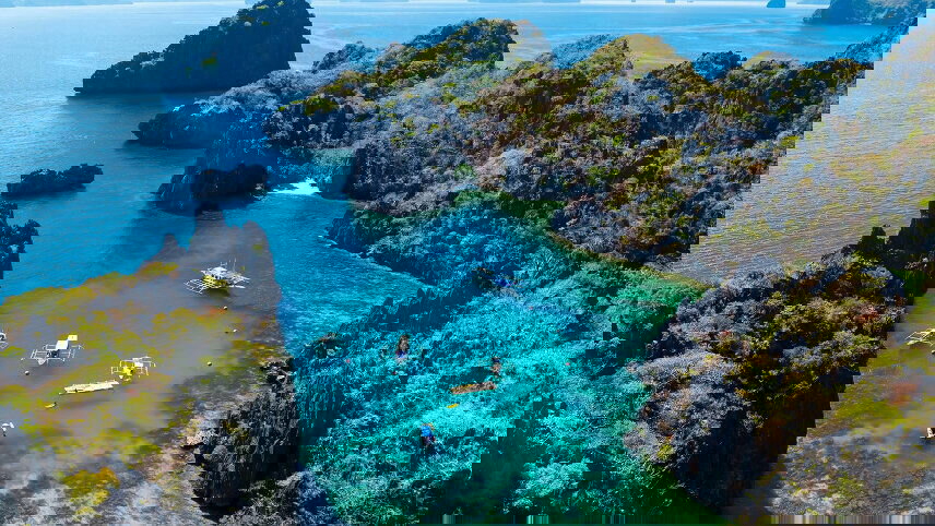 Philippines: Snorkel and Stargaze