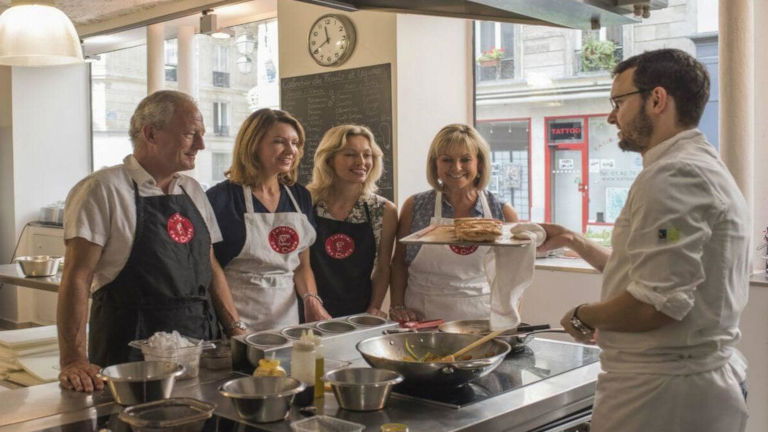 Learning while you travel Learning while you travel