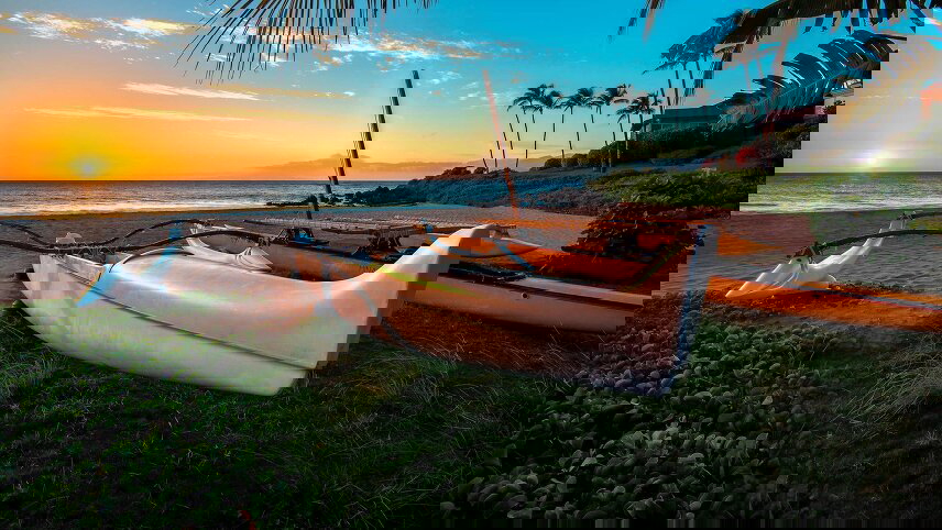 Hawaiian Explorer (First Class)