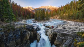 19 Day Enchanting Rockies and Alaska Cruise (Travelmarvel)