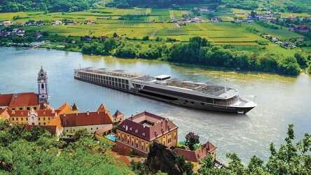 river cruise ship polaris