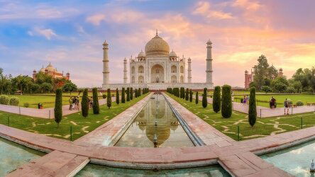 13 Day India's Golden Triangle & the Sacred Ganges (Uniworld River Cruises)