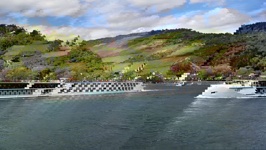 Danube Grandeur & Prague