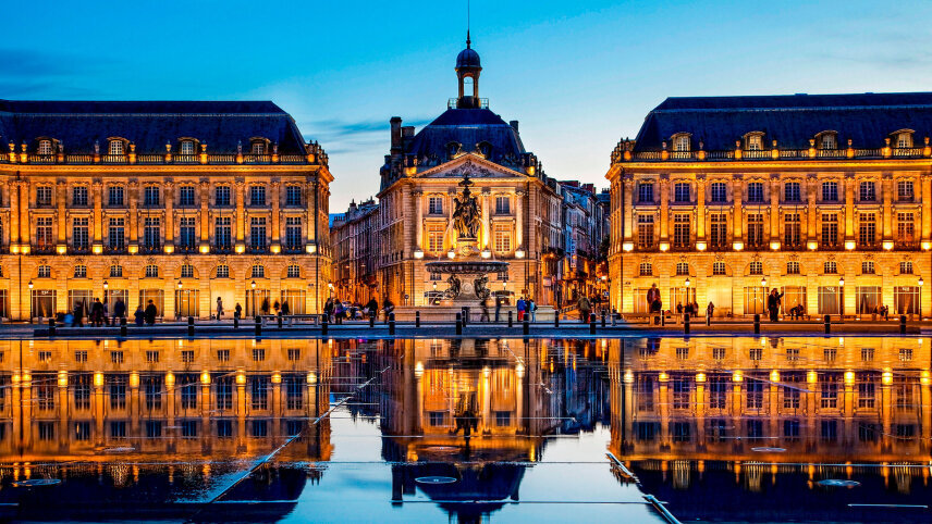 Chateaux, Rivers & Wine