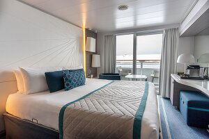 Le Lyrial Premier Stateroom