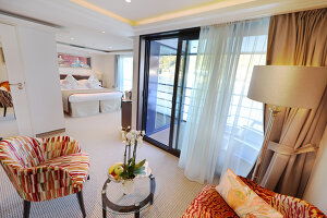 AmaBella Suite (French Balcony & Outside Balcony)