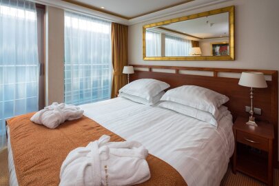 AmaCello Suite (French Balcony)