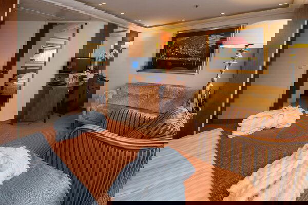 AmaCello Cabin Image