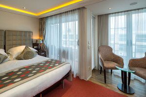 AmaPrima Stateroom (French Balcony & Outside Balcony)