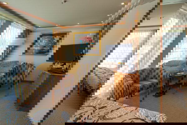 AmaDolce Cabin Image