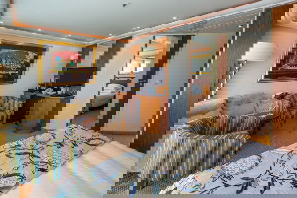 AmaDolce Cabin Image