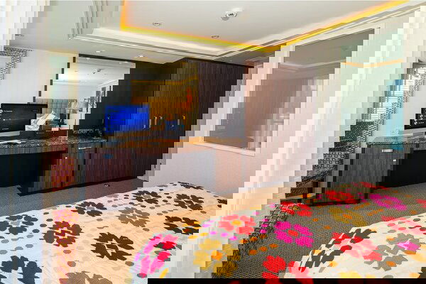 AmaSofia Cabin Image