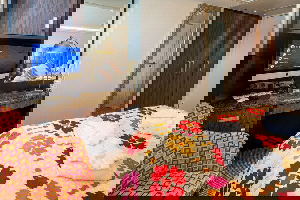 AmaSofia Cabin Image