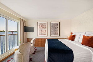 AmaLilia Stateroom (French Balcony)