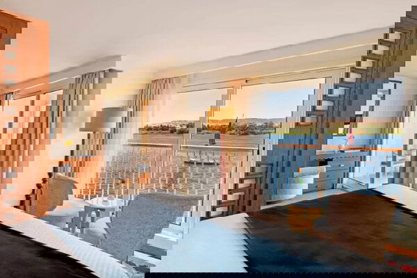 AmaLilia Cabin Image