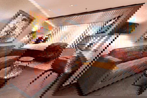 AmaMagna Cabin Image