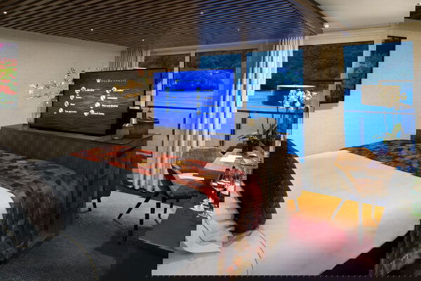 AmaMagna Cabin Image