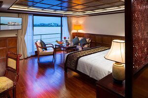 AmaDara Luxury Suite (French Balcony & Outside Balcony)