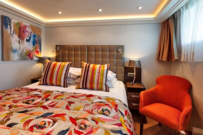 AmaVenita Stateroom (Fixed Twin Window)