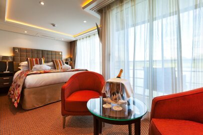 AmaVenita Suite (French Balcony & Outside Balcony)