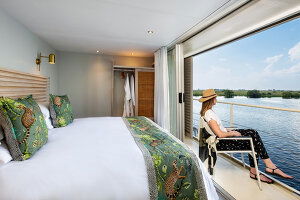 Zambezi Queen Balcony (Outside Balcony)