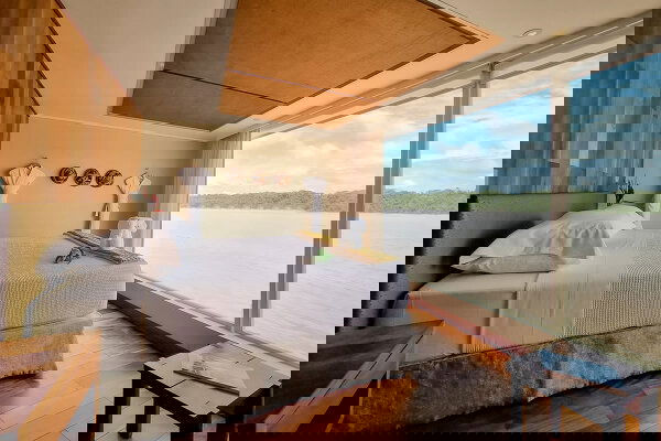 Delfin III Cabin Image