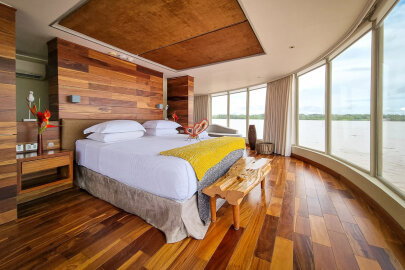 Delfin III Owners Suite