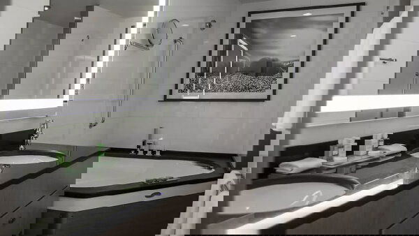 L'Austral Cabin Image