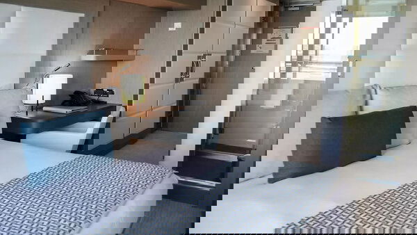 L'Austral Cabin Image