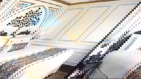 RV Ganges Voyager Cabin Image