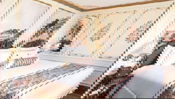 RV Ganges Voyager Cabin Image