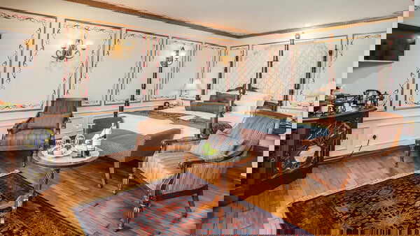 RV Ganges Voyager Cabin Image