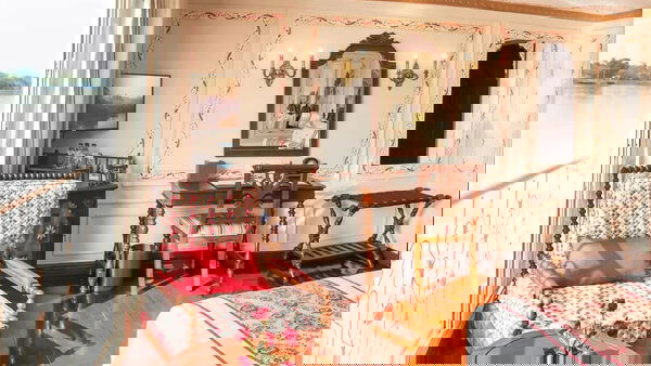 RV Ganges Voyager Cabin Image