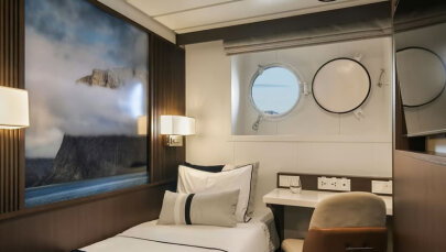 Greg Mortimer Balcony Stateroom (B) (Single)