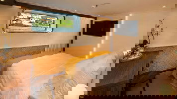 Avalon Alegria Deluxe Stateroom