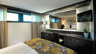 Avalon Expression Deluxe Stateroom