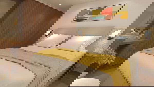 Avalon Alegria Cabin Image