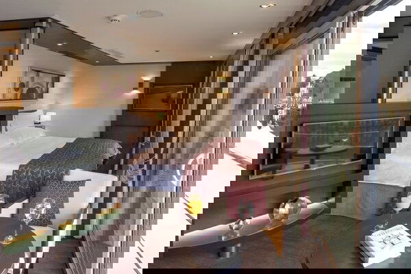 Avalon Artistry II Cabin Image