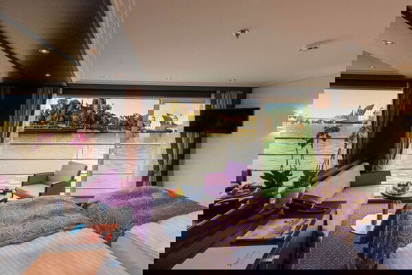 Avalon Poetry II Cabin Image