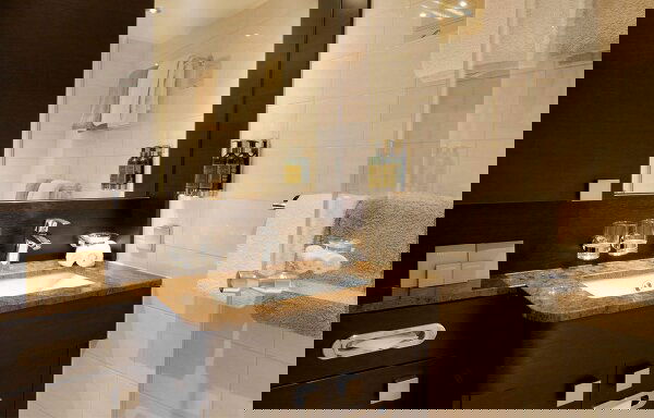 Avalon Poetry II Cabin Image