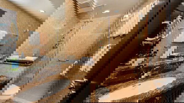 Avalon Saigon Cabin Image