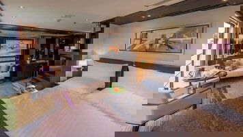 Avalon Poetry II Royal Suite