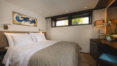 Avalon View Deluxe Stateroom