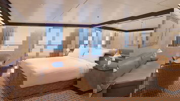 Carnival Luminosa Grand Vista Suite