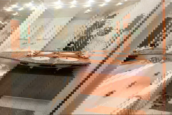 Celebrity Infinity Cabin Image