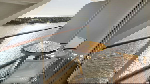 Celebrity Silhouette Cabin Image