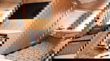 Celestyal Discovery Grand Horizon Suite