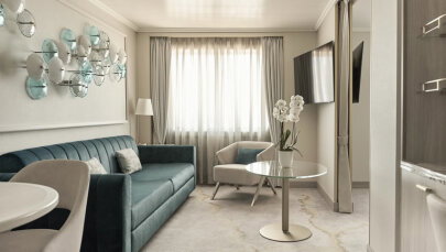 Crystal Symphony Sapphire Ocean View Suite