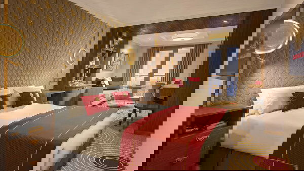 Queen Anne Cabin Image