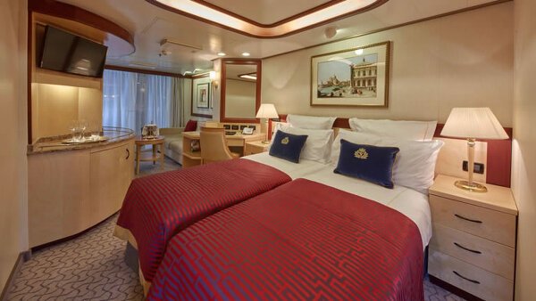 Queen Elizabeth Cabin Image